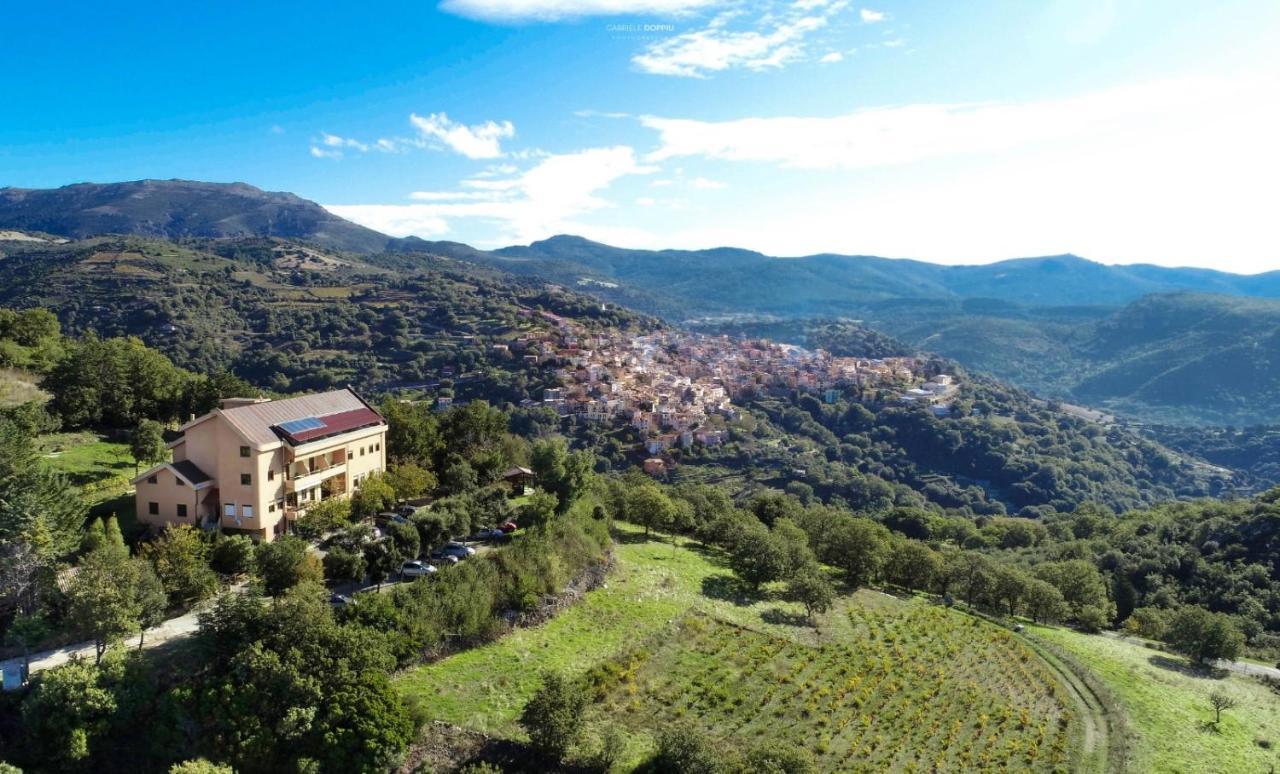 Hotel Miramonti Seulo Turismo Rurale Exterior photo